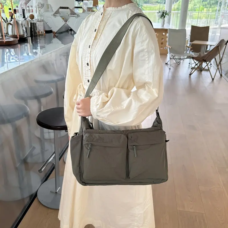 New Casual Shoulder Bag for Men Women Large Capacity Nylon — feature 12