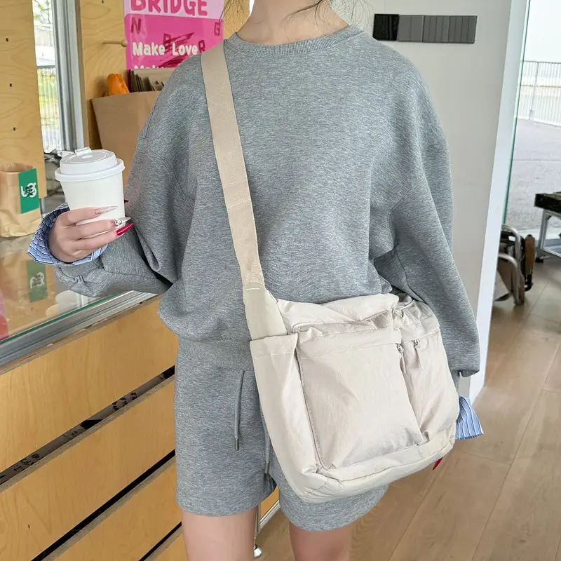 New Casual Shoulder Bag for Men Women Large Capacity Nylon — feature 6