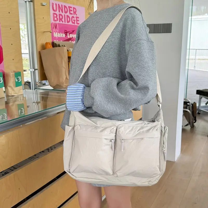 New Casual Shoulder Bag for Men Women Large Capacity Nylon — feature 8