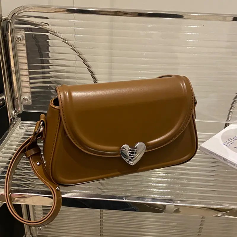 Black Heart Logo Shoulder Bag for Women - Image 4