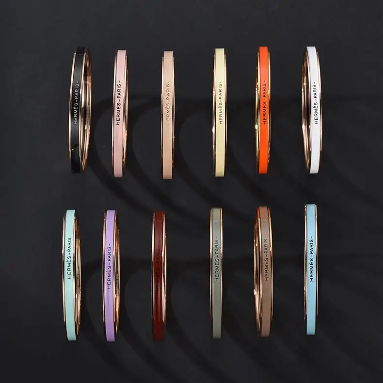 Ultra-Narrow Enamel Letter Bracelet for Women 18K Rose Gold — feature 2