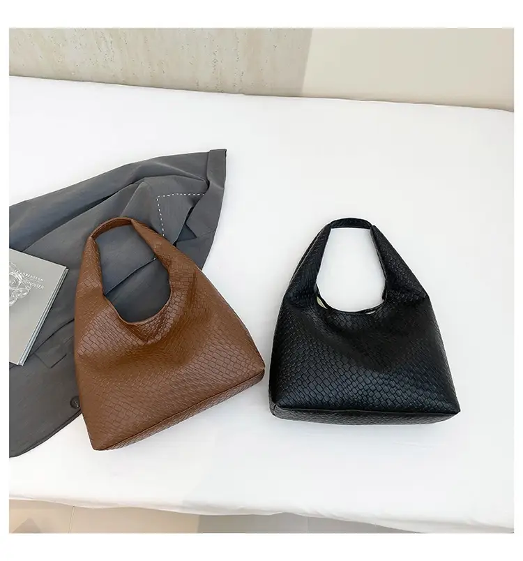 Red Knitted Shoulder Bag for Women 2025 — feature 26