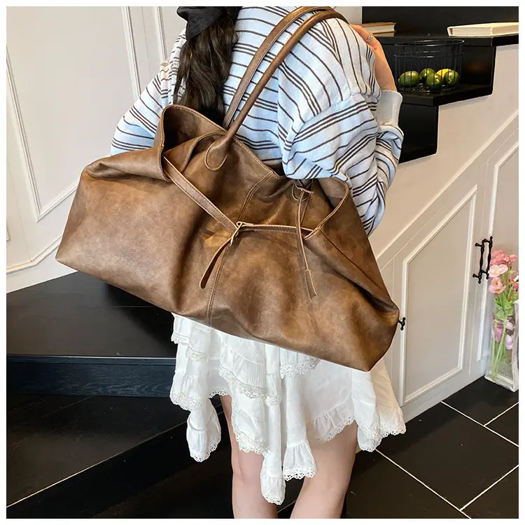 Women's Large Capacity Tan Shoulder Bag 2025 — feature 15