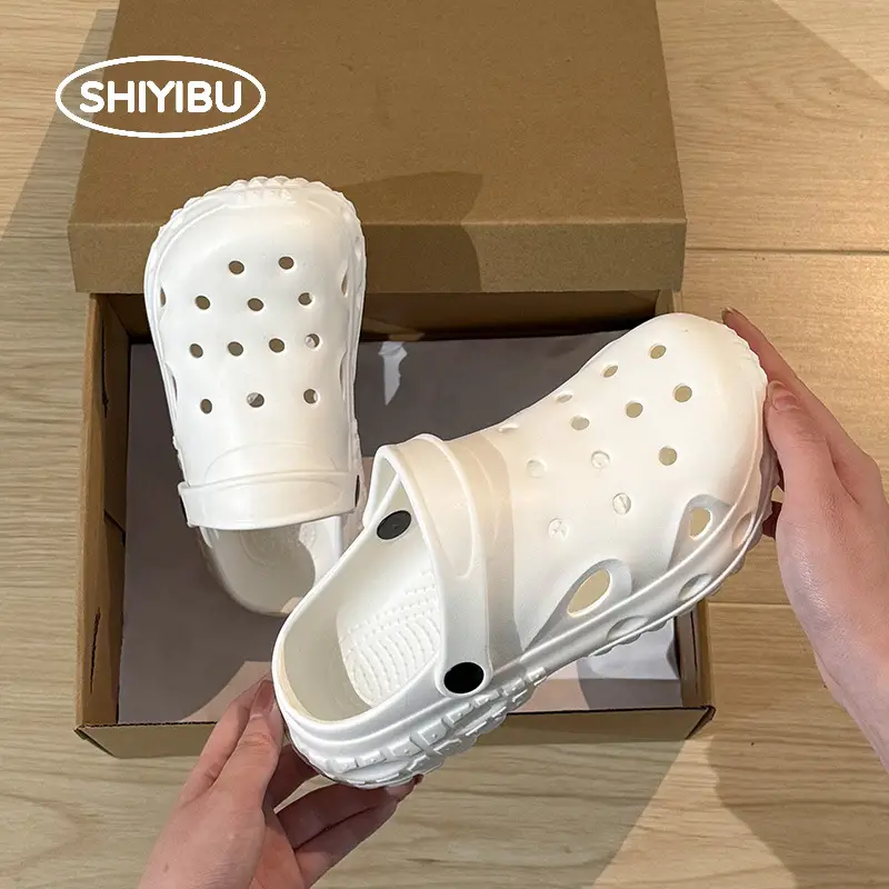Black Croc Sandals for Men Women Summer 2025 - Image 8