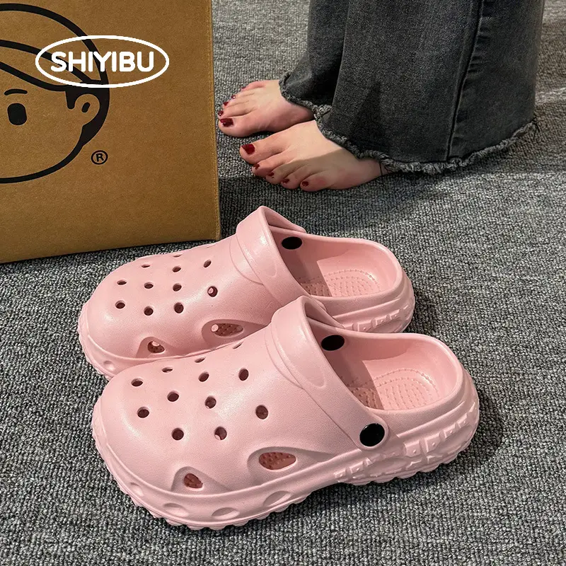 Black Croc Sandals for Men Women Summer 2025 - Image 9