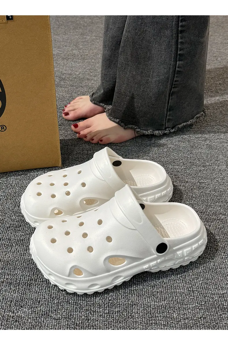Black Croc Sandals for Men Women Summer 2025 — feature 1