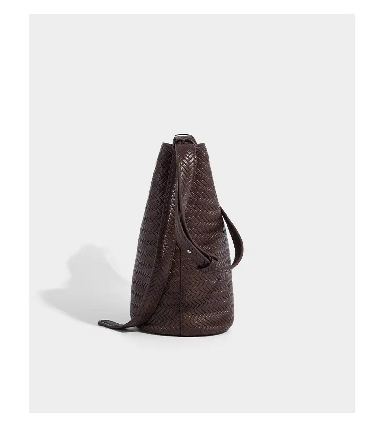 2025 New Summer Retro Woven Handbag Tan One Shoulder — feature 31