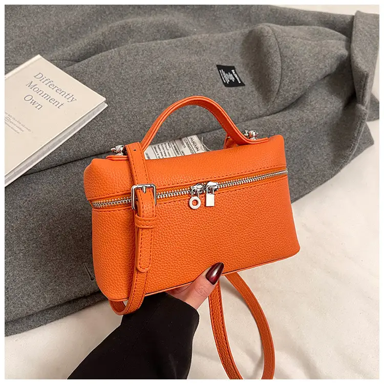 Women's Elephant Design Shoulder Bag Tan 2025 - Image 8