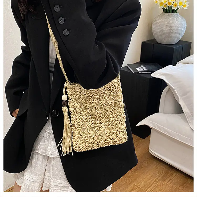 Woven Tassel Bag for Women Beach Travel Crossbody — feature 11