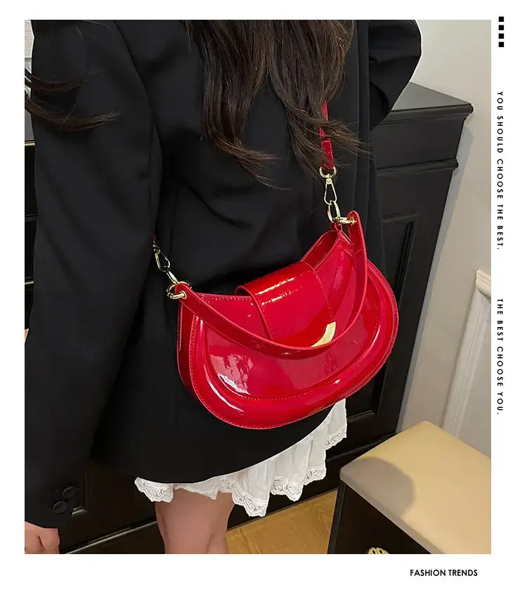 Red Korean Style Shoulder Bag for Women 2025 — feature 1