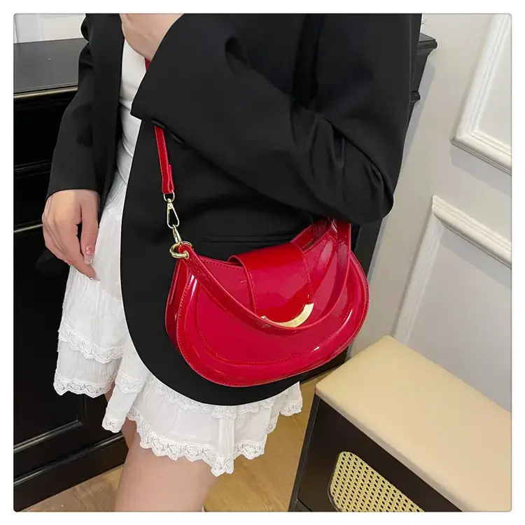 Red Korean Style Shoulder Bag for Women 2025 — feature 17