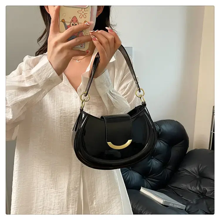Red Korean Style Shoulder Bag for Women 2025 — feature 31