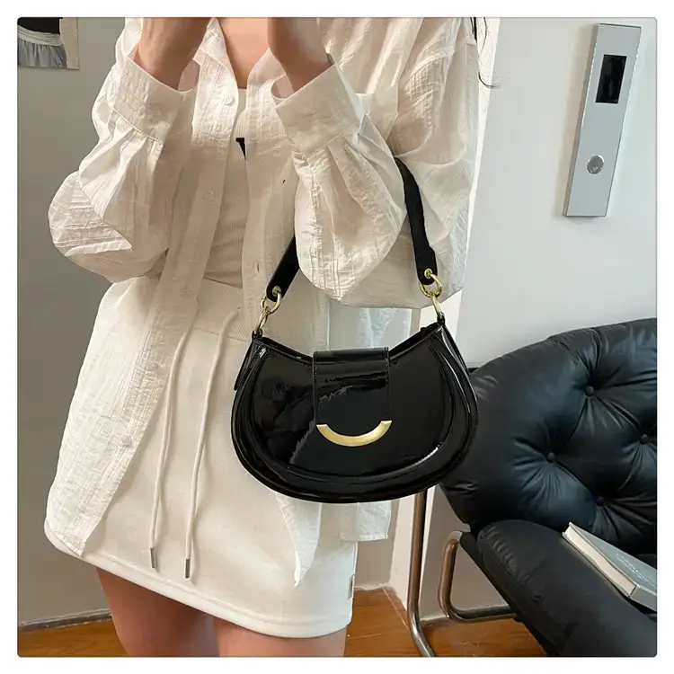 Red Korean Style Shoulder Bag for Women 2025 — feature 34
