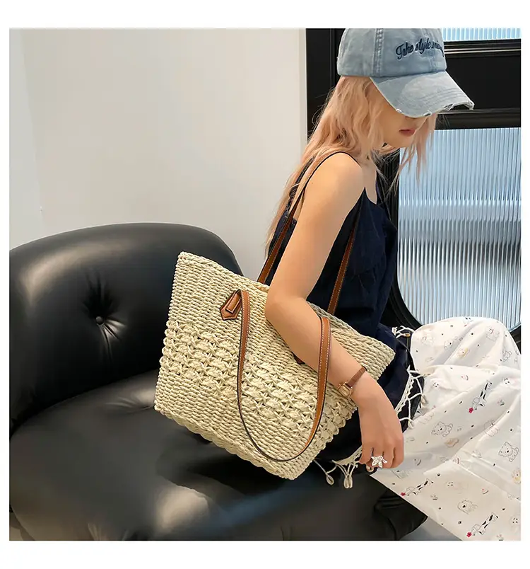 Women Straw Beach Bag Large Capacity Leather Handle — feature 11