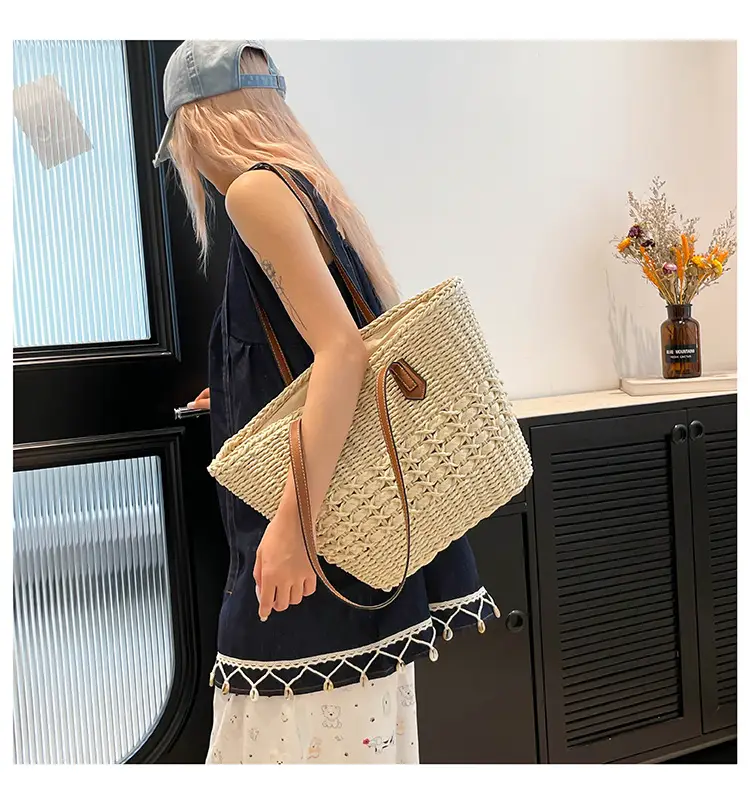 Women Straw Beach Bag Large Capacity Leather Handle — feature 9