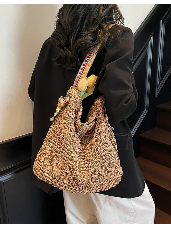 Vintage Beach Woven Straw Bag Large Capacity Shoulder Bag - Image 5