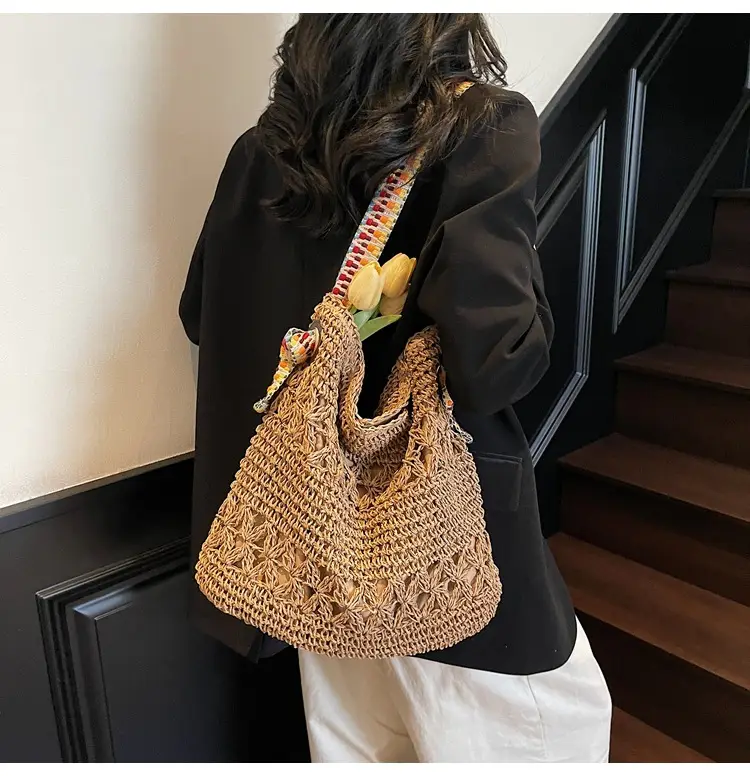 Vintage Beach Woven Straw Bag Large Capacity Shoulder Bag — feature 16