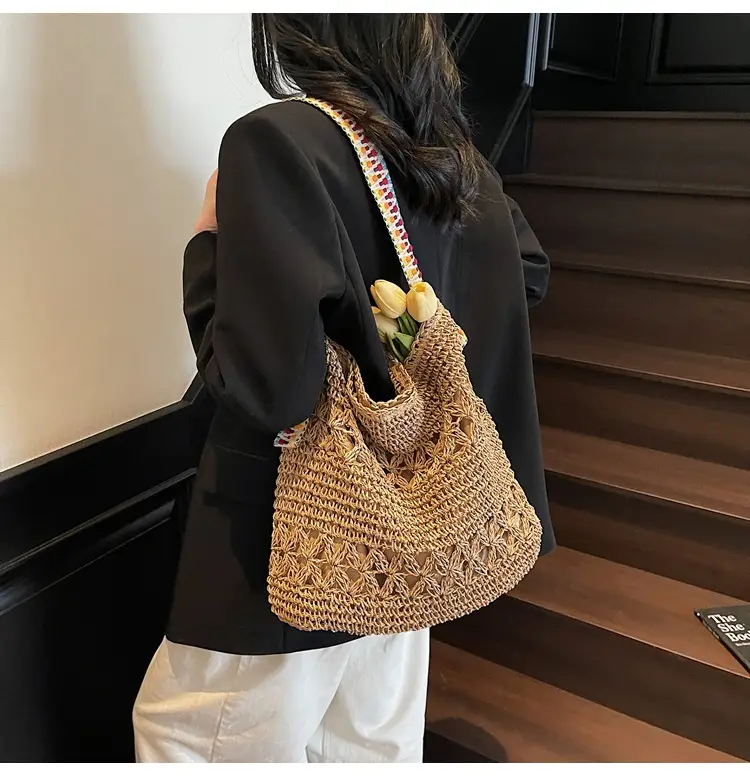 Vintage Beach Woven Straw Bag Large Capacity Shoulder Bag — feature 18