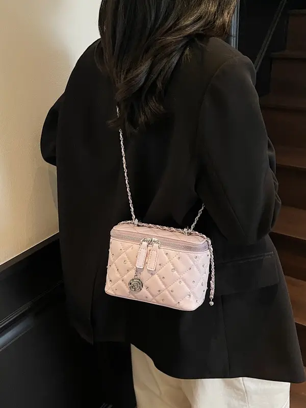 Chanel-Style Quilted Chain Shoulder Bag for Women 2026 - Image 8