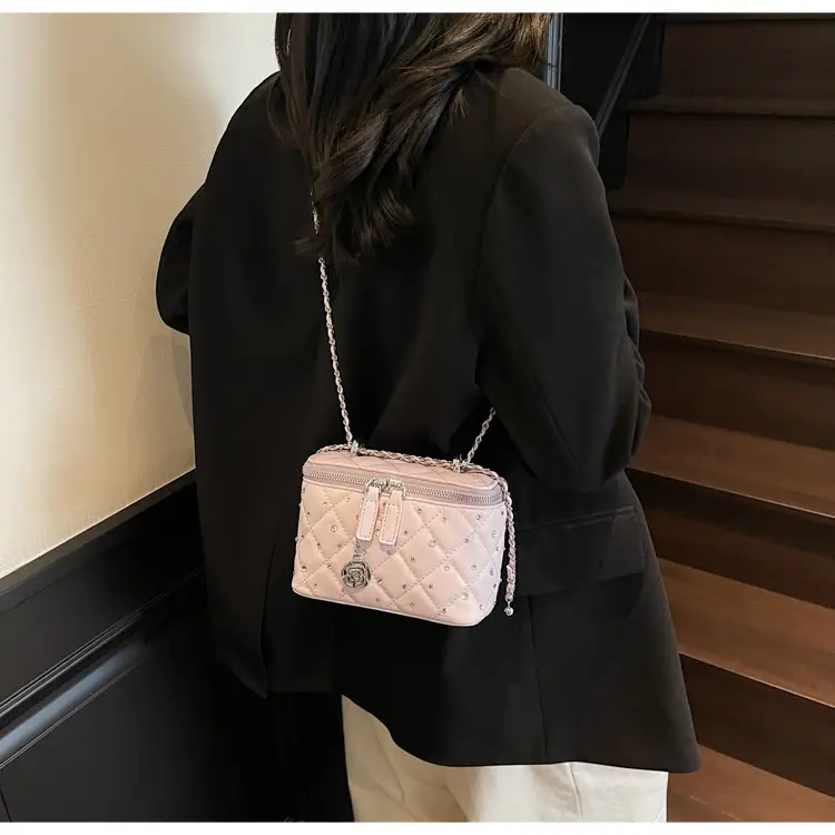 Chanel-Style Quilted Chain Shoulder Bag for Women 2026 — feature 13