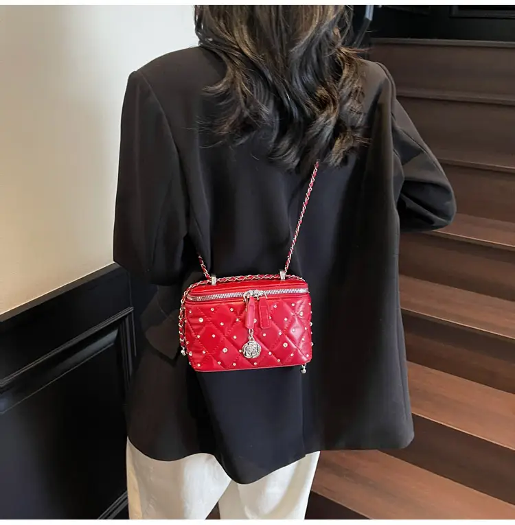 Chanel-Style Quilted Chain Shoulder Bag for Women 2026 — feature 23