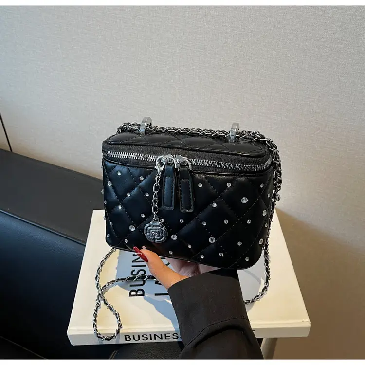 Chanel-Style Quilted Chain Shoulder Bag for Women 2026 — feature 26