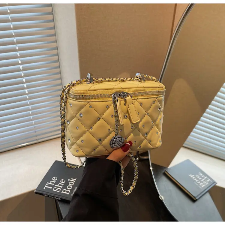 Chanel-Style Quilted Chain Shoulder Bag for Women 2026 — feature 29