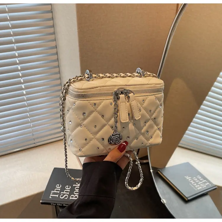 Chanel-Style Quilted Chain Shoulder Bag for Women 2026 — feature 31