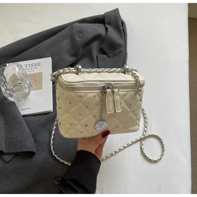 Chanel-Style Quilted Chain Shoulder Bag for Women 2026 — feature 35