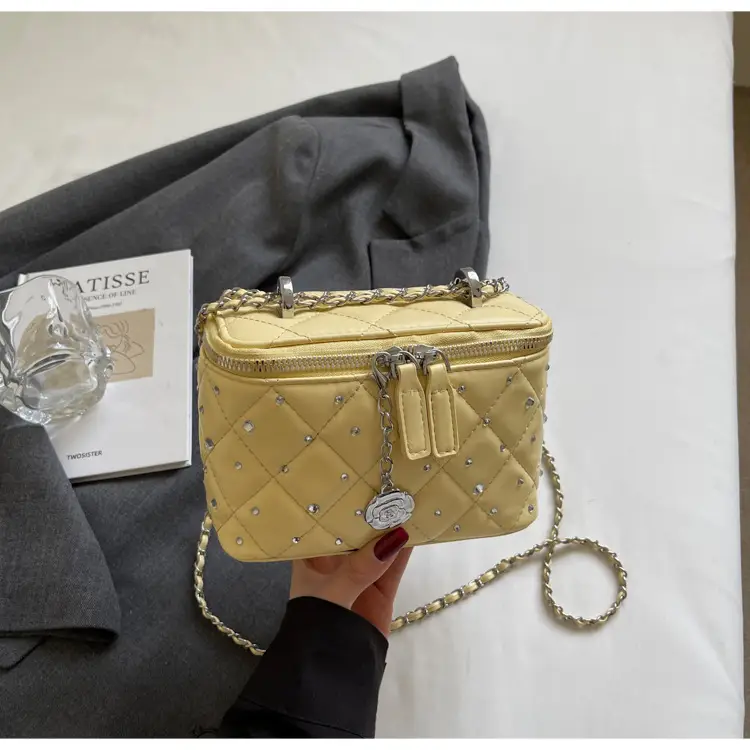 Chanel-Style Quilted Chain Shoulder Bag for Women 2026 — feature 37