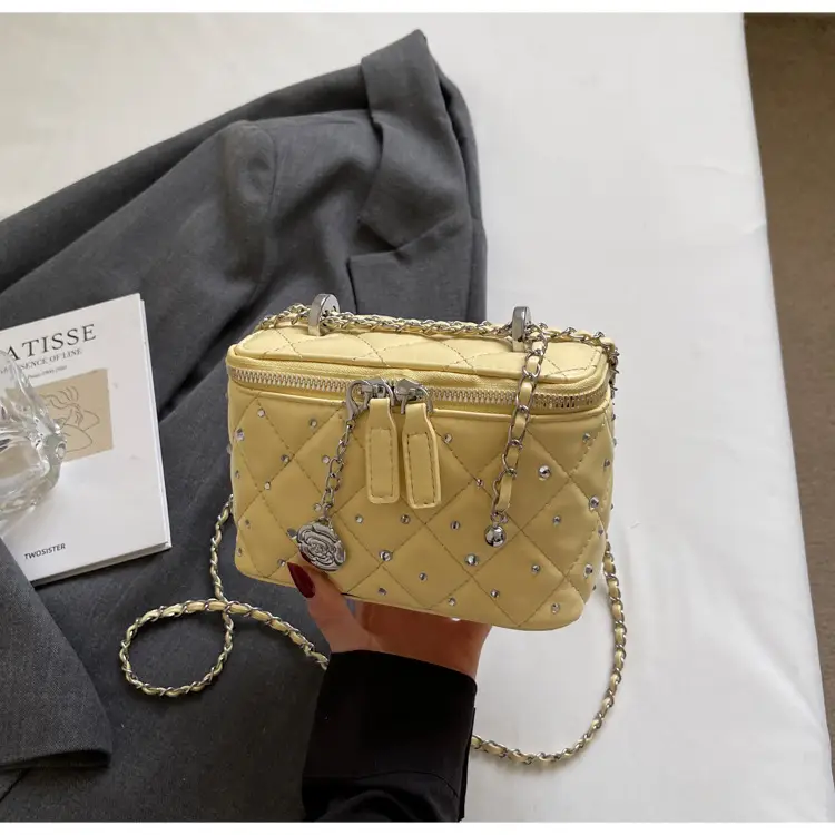 Chanel-Style Quilted Chain Shoulder Bag for Women 2026 — feature 38