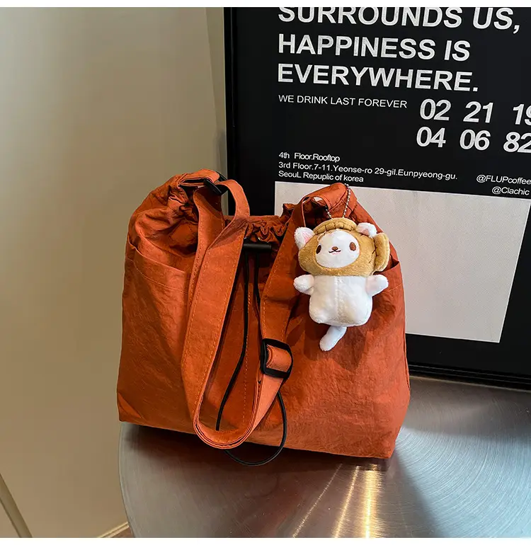 Women's Beige Drawstring Shoulder Bag with Cute Bear Earring — feature 10