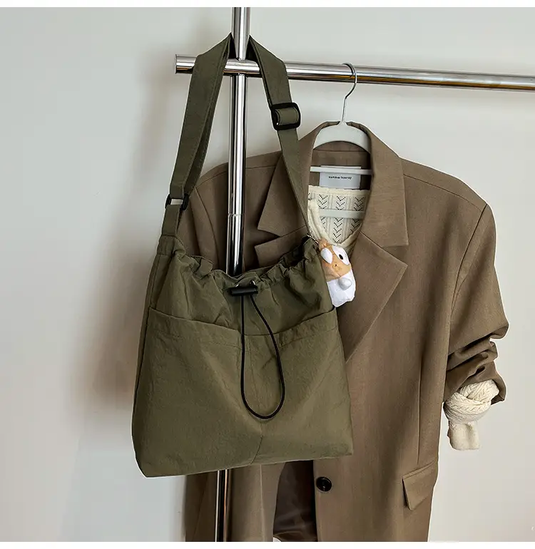 Women's Beige Drawstring Shoulder Bag with Cute Bear Earring — feature 19