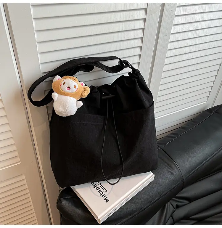 Women's Beige Drawstring Shoulder Bag with Cute Bear Earring — feature 21