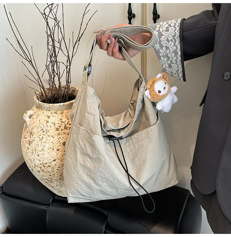 Women's Beige Drawstring Shoulder Bag with Cute Bear Earring — feature 24