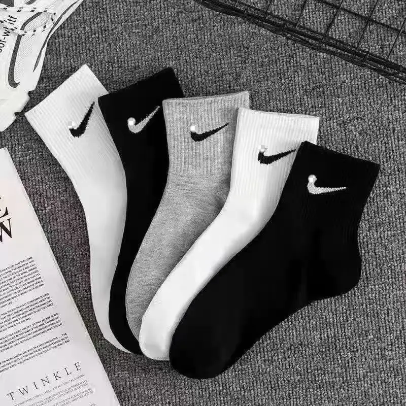 Wholesale Soviet Nike West Hook Socks for Men and Women, Casual and Versatile Long-Tube Student Sports Running — feature 10