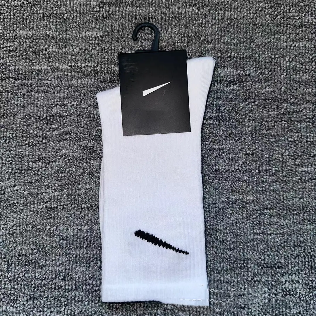 Wholesale Soviet Nike West Hook Socks for Men and Women, Casual and Versatile Long-Tube Student Sports Running