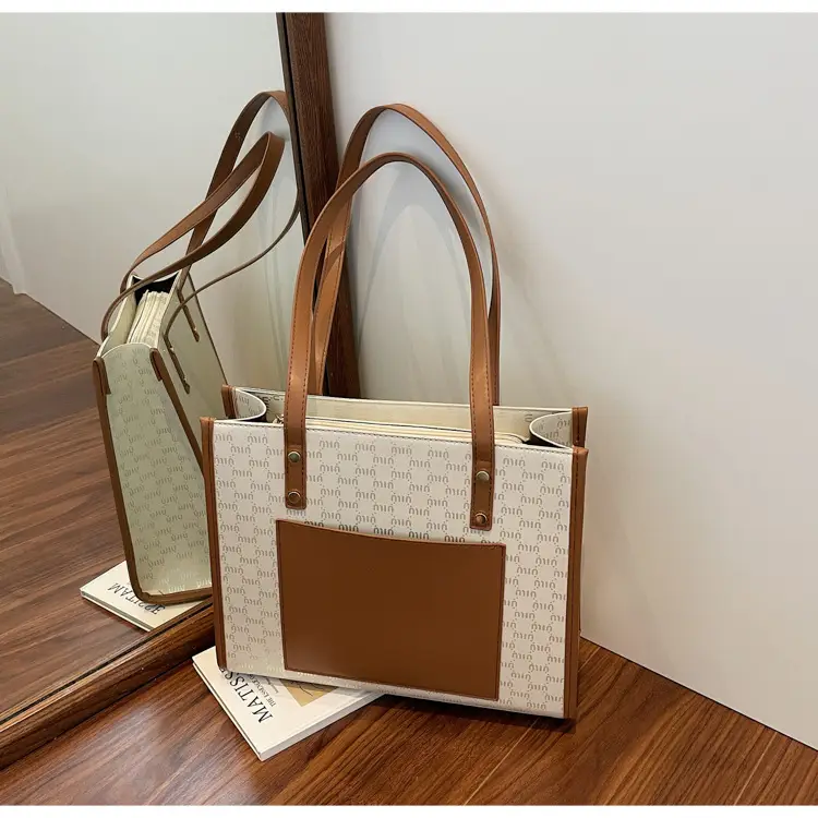 2025 New Summer Elegant Brown Tote Bag Large Capacity