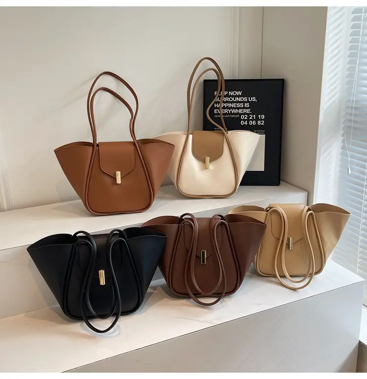 Brown Crossbody Shoulder Bag for Women with Gold Clasp — feature 15
