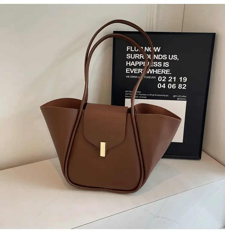 Brown Crossbody Shoulder Bag for Women with Gold Clasp — feature 18