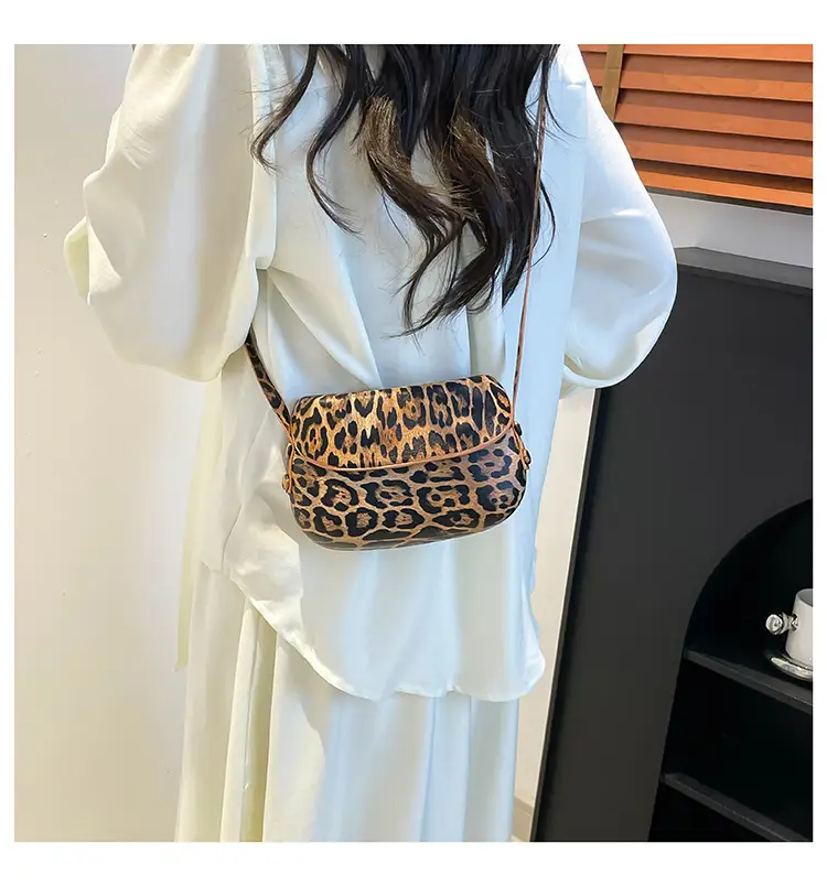 2025 Green Korean Style Crossbody Bag for Women — feature 30