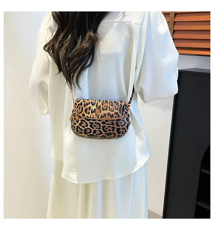 2025 Green Korean Style Crossbody Bag for Women — feature 31