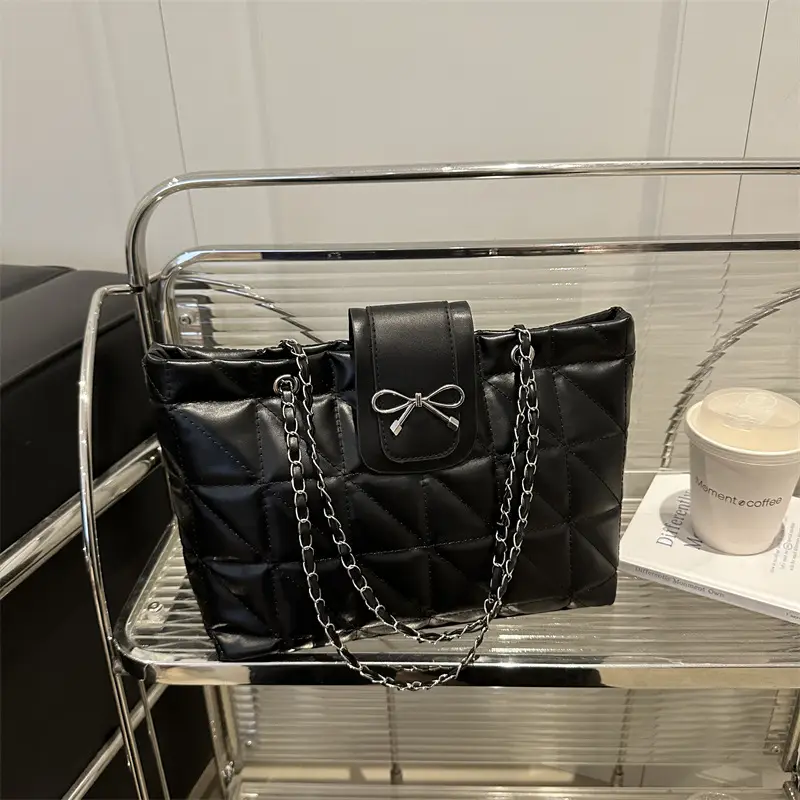 Diamond Chain Shoulder Bag Large Capacity 2025 - Image 8