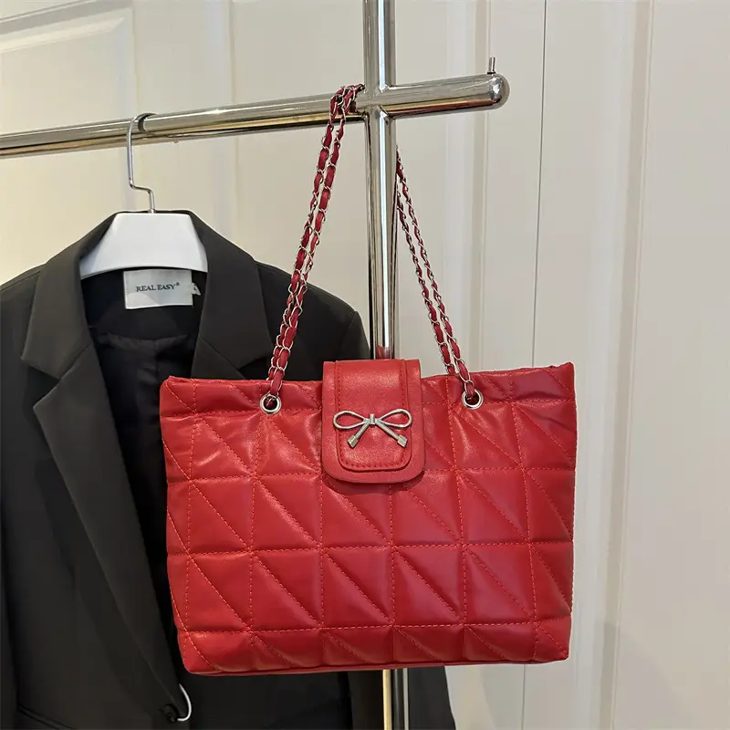 Diamond Chain Shoulder Bag Large Capacity 2025 - Image 9