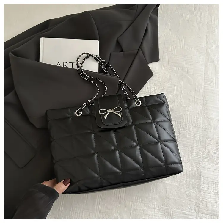 Diamond Chain Shoulder Bag Large Capacity 2025 - Image 2