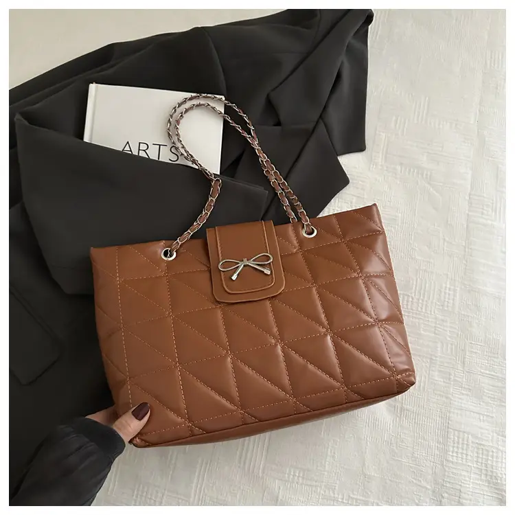 Diamond Chain Shoulder Bag Large Capacity 2025 - Image 4
