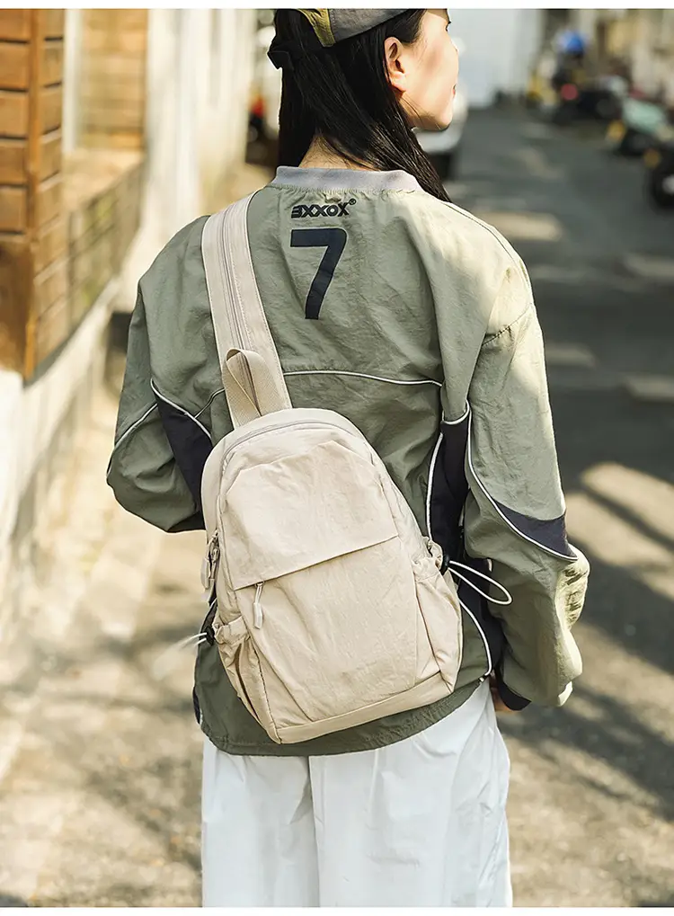 Men's New Nylon Crossbody Travel Bag Grey — feature 11