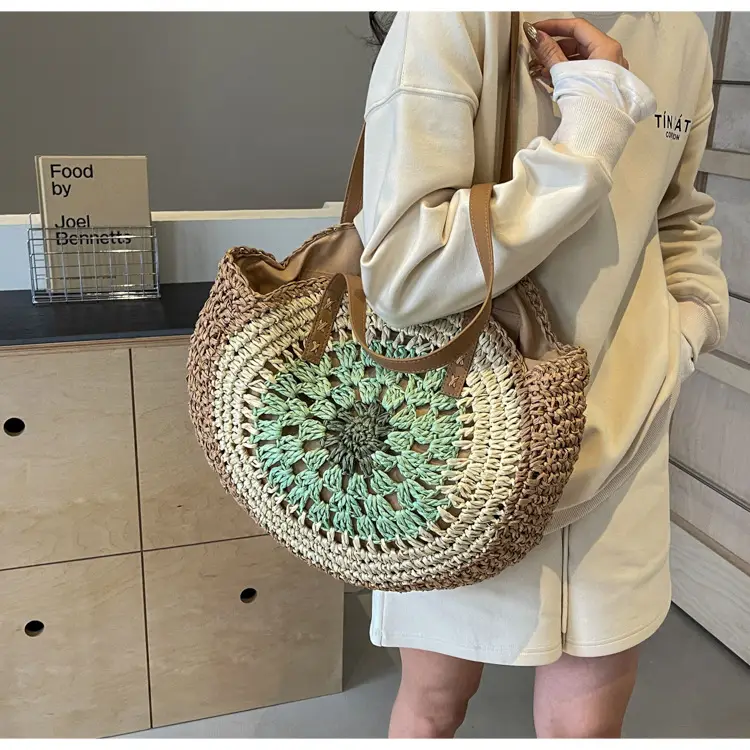 2025 Straw Shoulder Bag with Floral Design — feature 22