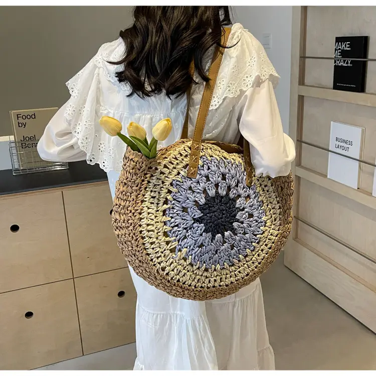 2025 Straw Shoulder Bag with Floral Design — feature 24