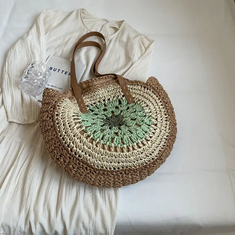 2025 Straw Shoulder Bag with Floral Design - Image 3